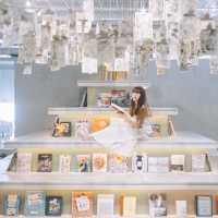 【大阪】泊まれる本棚！？📚 「BOOK AND BED TOKYO SHINSAIBASHI」