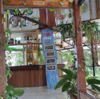 Blueterrace Cafe' & Bar 