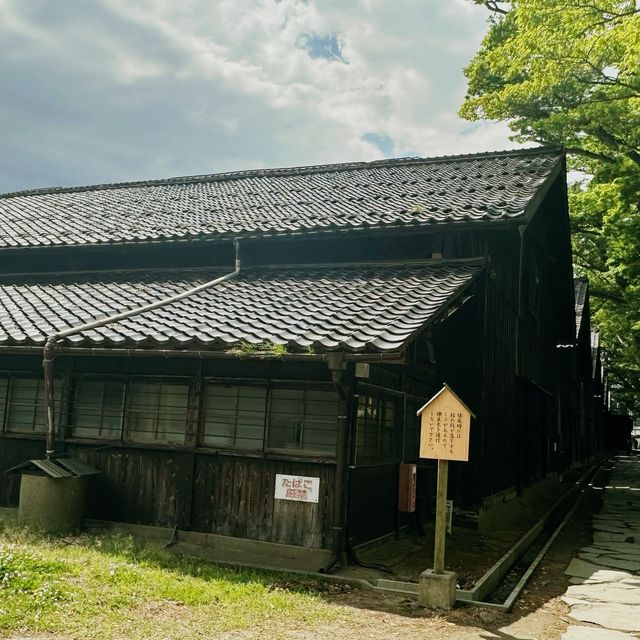 山居倉庫：風景如畫且還在使用的米倉