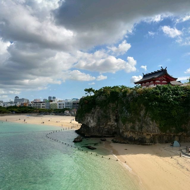 都市型ビーチは市民のオアシス　～　波の上ビーチ