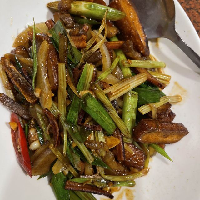 （台中/西區）特色老宅餐廳-初月 砂鍋粥丨茶飲丨私房菜