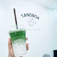 SANDBOX CLUB  คลับกาแฟสุดซอยอารีย์