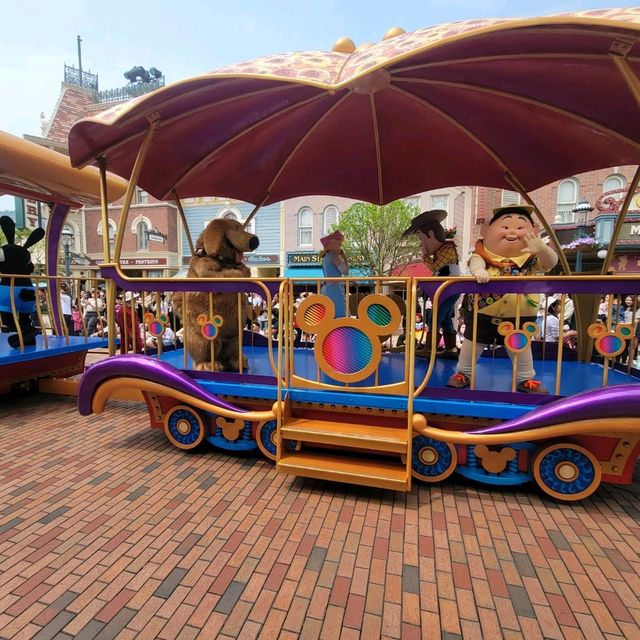 換上新裝的香港迪士尼樂園