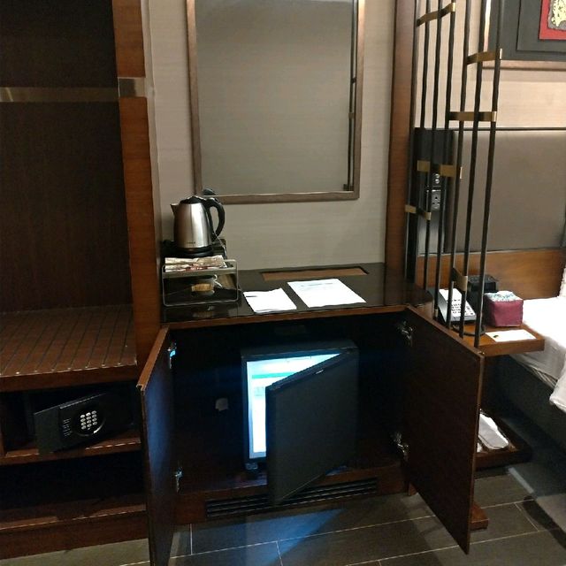 加連威老道上的「瑞生嘉威酒店」