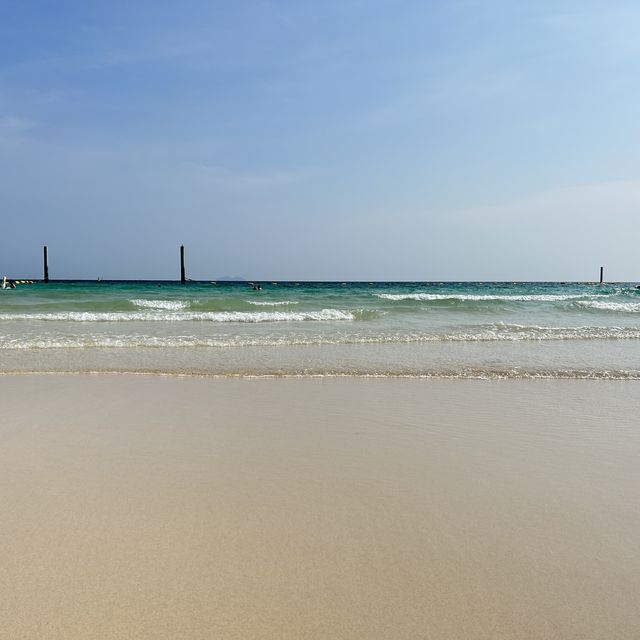 หาดสวยอีกหาด หาดแสม เกาะล้าน 