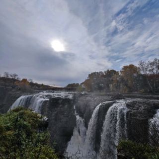 น้ำตกแพ็ตเตอร์สันอันงดงาม: ธรรมชาติพบกับประวัติศาสตร์