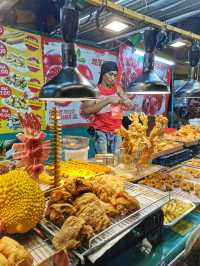 Jalan Alor, the Foodies' Paradise!