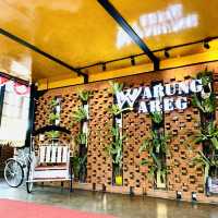 【インドネシア】席の案内が速い“Warung Wareg Ngandat”