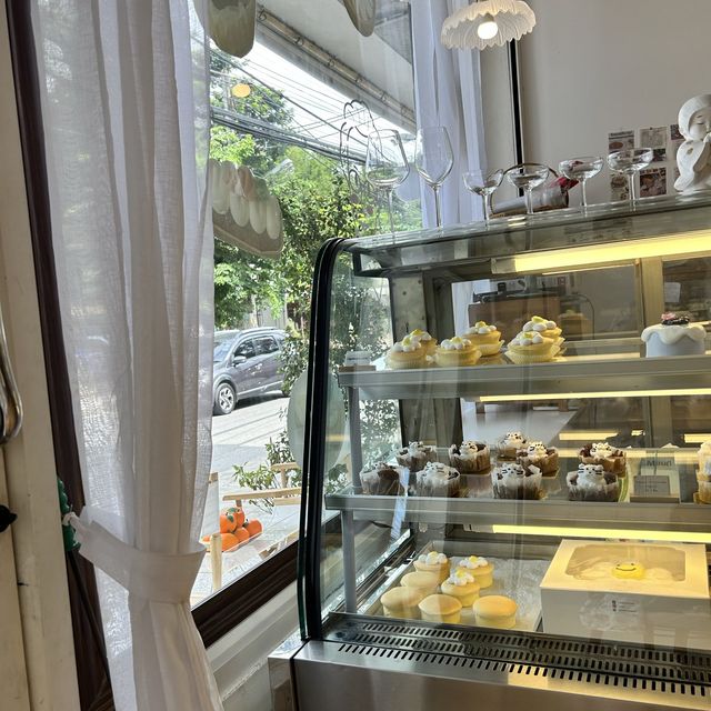 🍰🍧Malee bakery & ice cream🍭🍬 