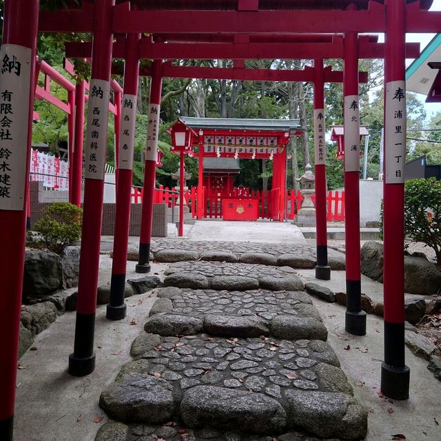 愛知旅行！「東宮稲荷社」「朱色鳥居」