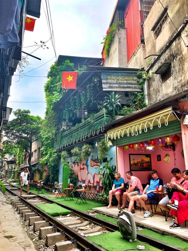 ⚠️⛔️On the most dangerous street in Hanoi⚠️⛔️