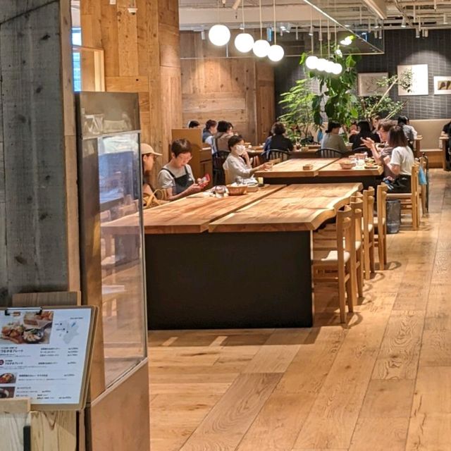 Caf'e ＆ Meal　ＭＵＪＩ　グランフロント大阪の MUJI がリニューアルオープン。