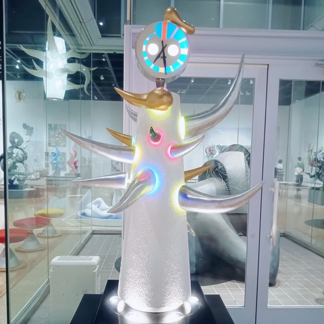 川崎市岡本太郎美術館