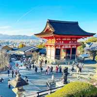 Red maples at Kiyomizu-dera Temple 