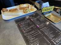 ビートルズが流れるベーカリー『BAKERY PENNY LANE』ソラマチ店