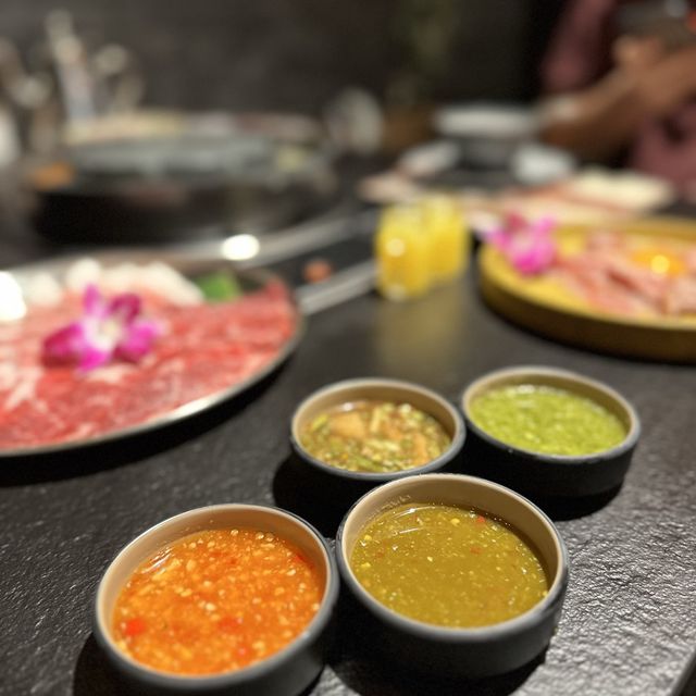銅鑼灣｜火鍋｜燒肉｜現場仲有歌聽