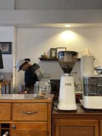 คาเฟ่อาร์ตสไตล์อบอุ่น mama cafe&studio 