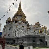 พระทองคำ…วัดไตรมิตร