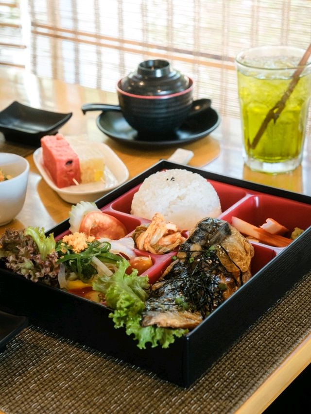 นอนโรงแรมติดหาดวิวทะเล กินซีฟู้ดรสเด็ด ที่พัทยา