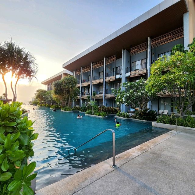 รีวิว โรงแรม Renaissance Pattaya Resort & Spa 