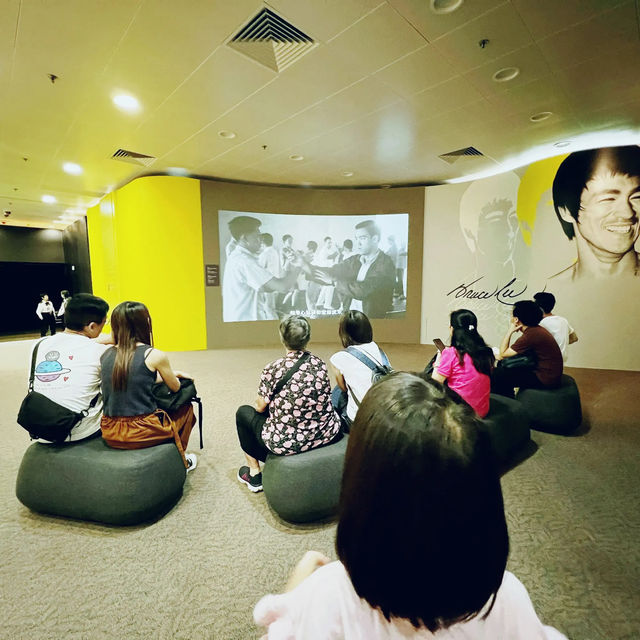 【沙田香港文化博物館】李小龍展覽：經典永續，必去景點！