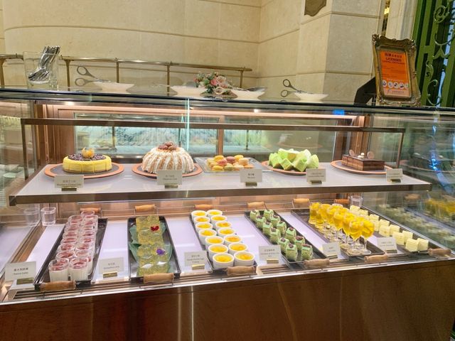 酒店Semi-buffet｜任食生蠔雪場蟹腳