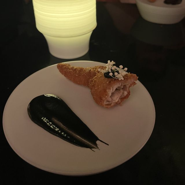 浪漫峇里。打卡約會必去餐廳推介 — The Cave