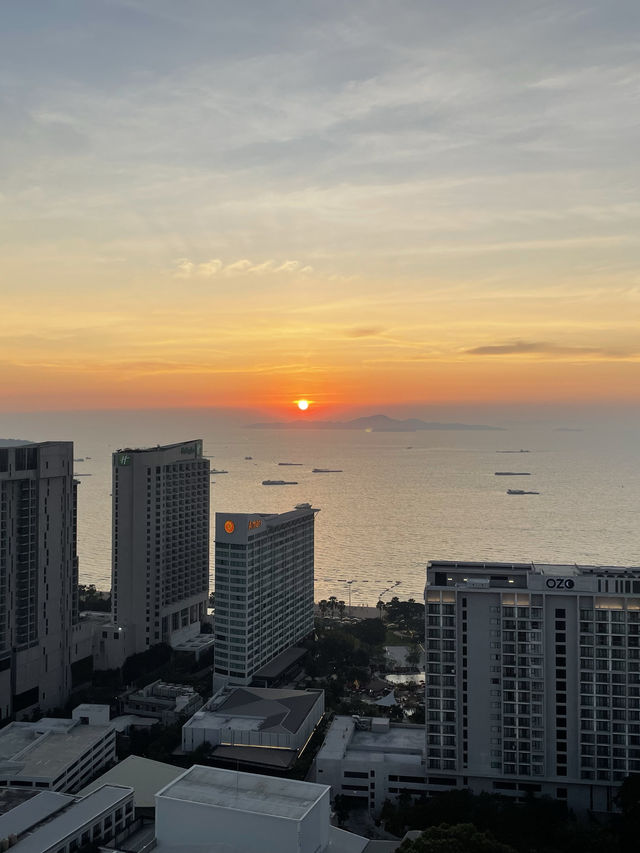 🌟 美妙芭堤雅之旅：Grande Centre Point Pattaya Hotel的完美體驗 🌟
