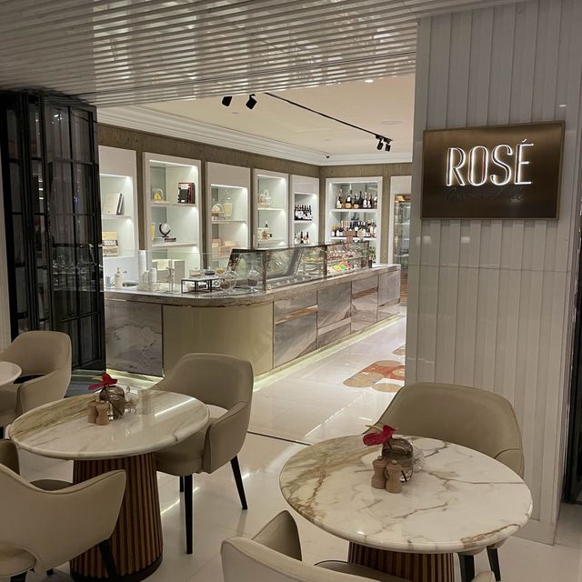 Rose Cafe, St Regis Jakarta