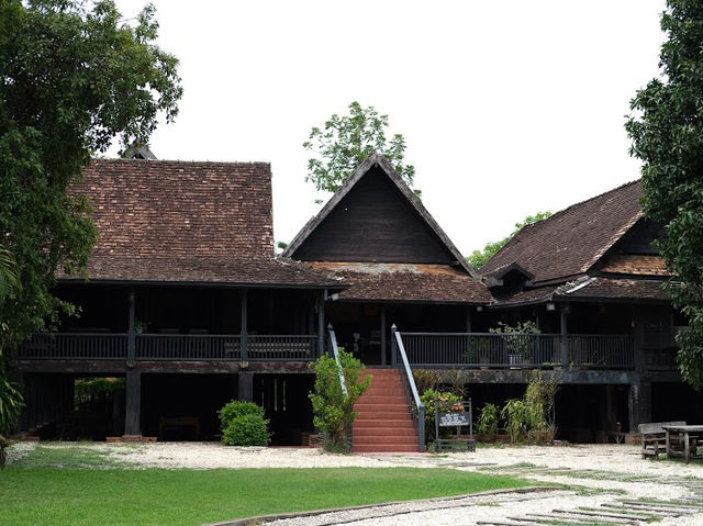 บ้านเสานัก