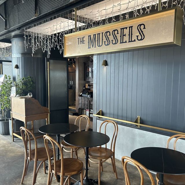 The Mussels