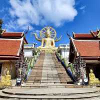Exploring monumental temples in Koh Samui 🌴🌊