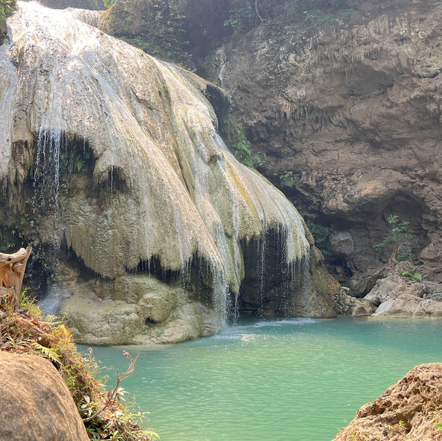 เที่ยวเมืองรอง ลำพูน น้ำตกก้อหลวง สวยตาแตก