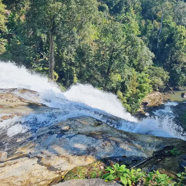 Wachirathan Waterfall @ Doi Inthanon, Chiang Mai 🇹🇭