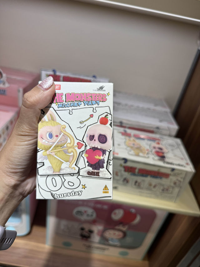 POP MART 🧸 ร้านของเล่นยอดฮิตที่เป็นกระแสแรงช่วงนี้
