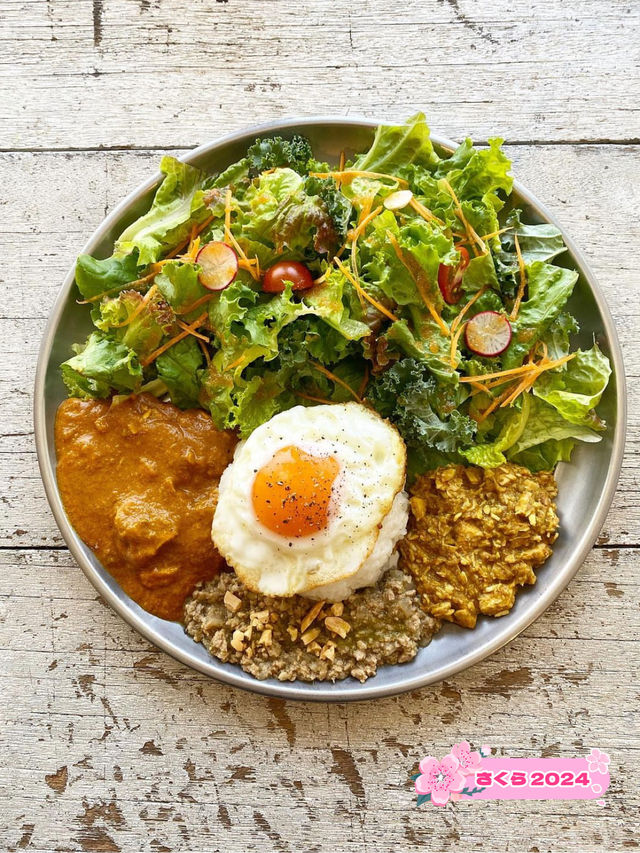 【福岡カフェ】野菜がたっぷりのスパイスカレーが楽しめる