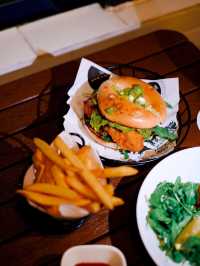 【R&R Bagels】鰂魚涌美式餐廳，happy hour飲品抵飲🍻