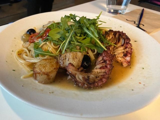 신사역 뇨끼맛집 온다!