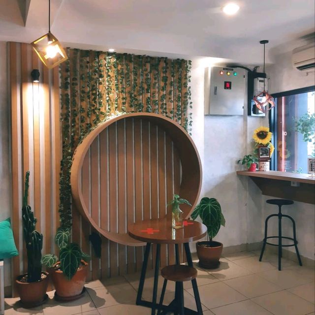 ONE OF THE COFFEE SHOPS ON JL. SABANG