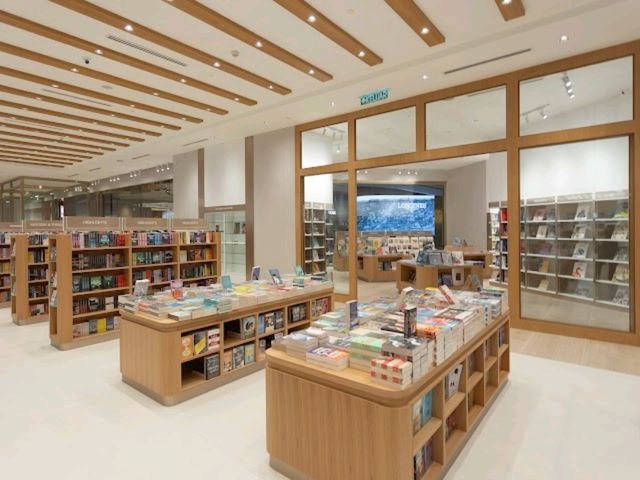 MPH Bookstores @ The Exchange TRX