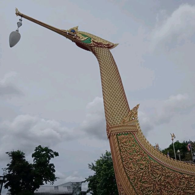 🌟สุดอลังการ โบถ์เรือสุพรรณหงส์