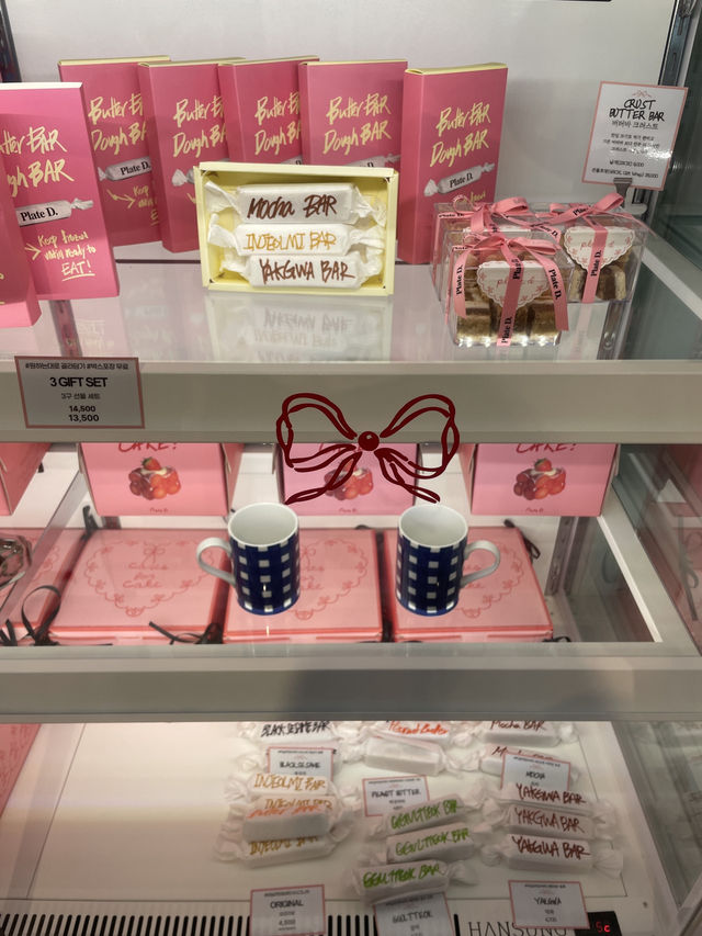 핑크 감성이 가득한 예쁜 한남동 카페 ‘플디’🎀 핑크 감성이 가득한 예쁜 한남동 카페 ‘플디’🎀
