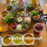 ร้านขนมจีนในตำนาน "ขนมจีนป้าน้อยกุยบุรี"✨️