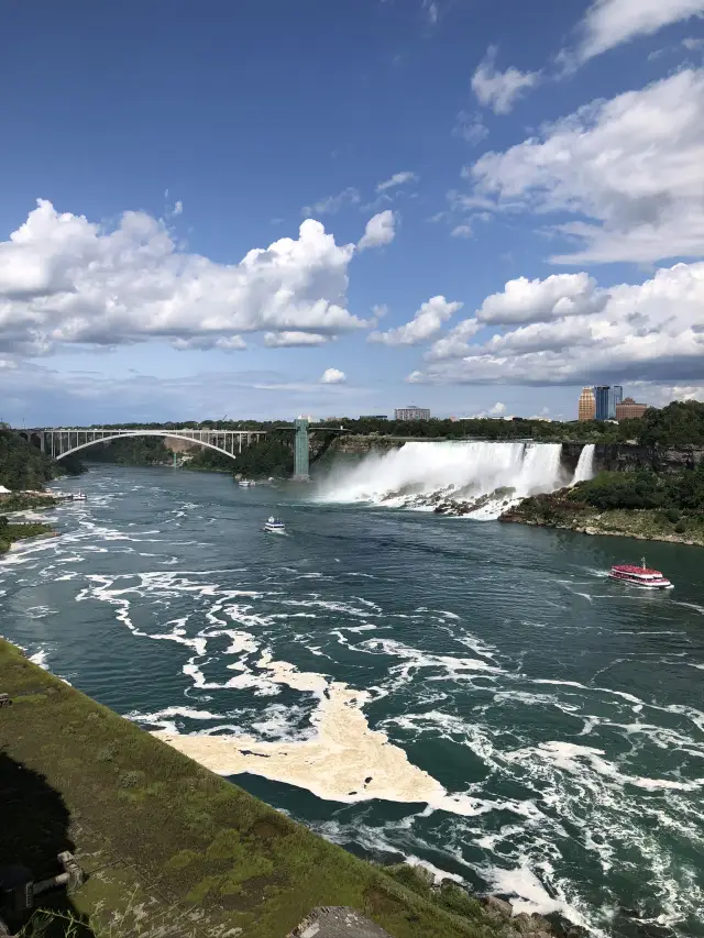 Niagara Falls is Absolutely Breathtaking! 🇨🇦