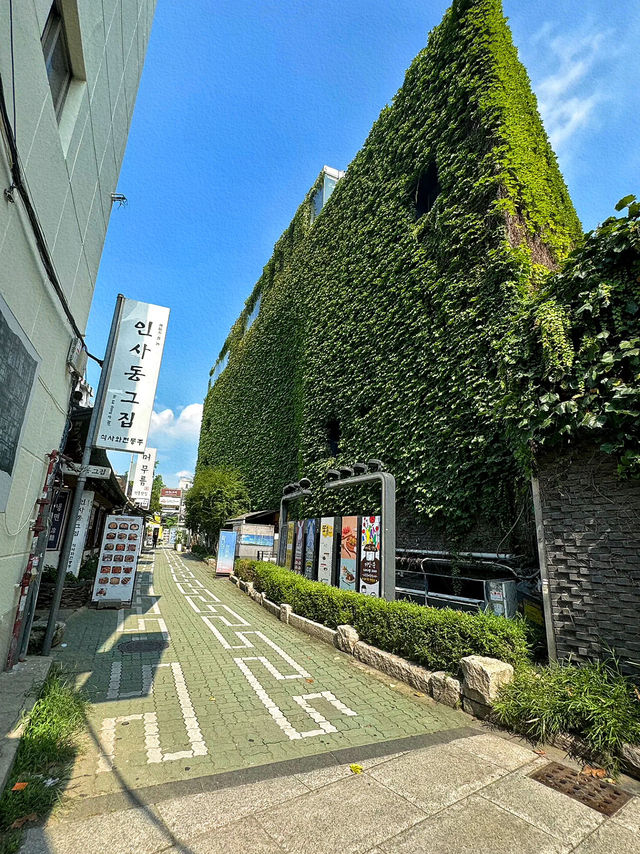 仁寺洞漫遊指南：首爾的傳統魅力與現代創意結合點🏮🎨