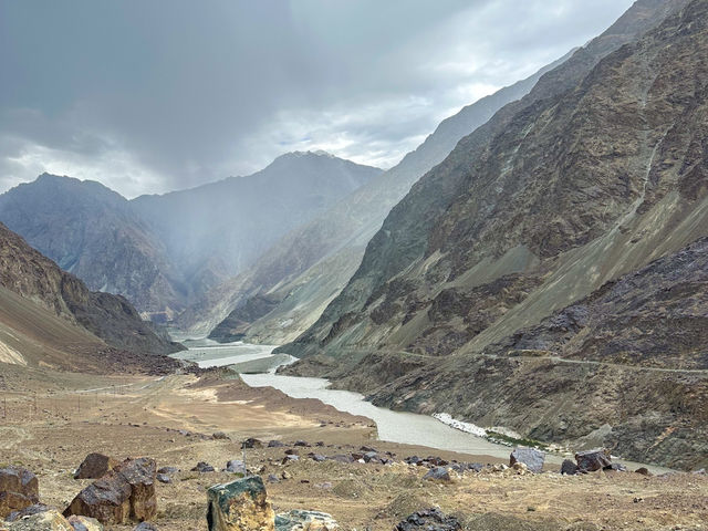 วิวข้างทาง Leh Ladakh🌳🐫