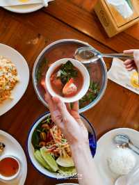 ร้านอาหารและคาเฟ่บรรยากาศร่มรื่นธีมไม้ไผ่