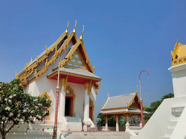 An Enchanting Cultural Experience at Leg