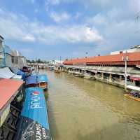 สัมผัสวิถีชีวิตชาวภาคกลางที่ตลาดอัมพวา 2024