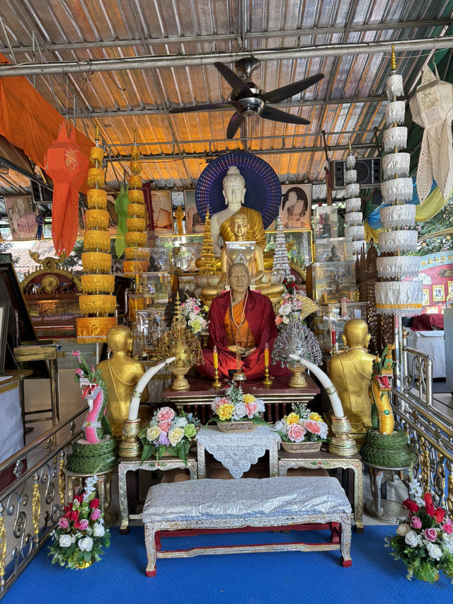 📍ไหว้อนุสาวรีย์ครูบาศรีวิชัย นักบุญแห่งล้านนาไทย